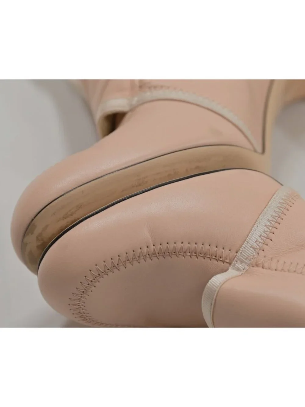 Fendi Promenade Lamb Leather Bootie in Rosa